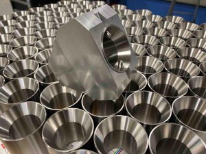 Usinage-moyen série-inox-tour-commande numerique